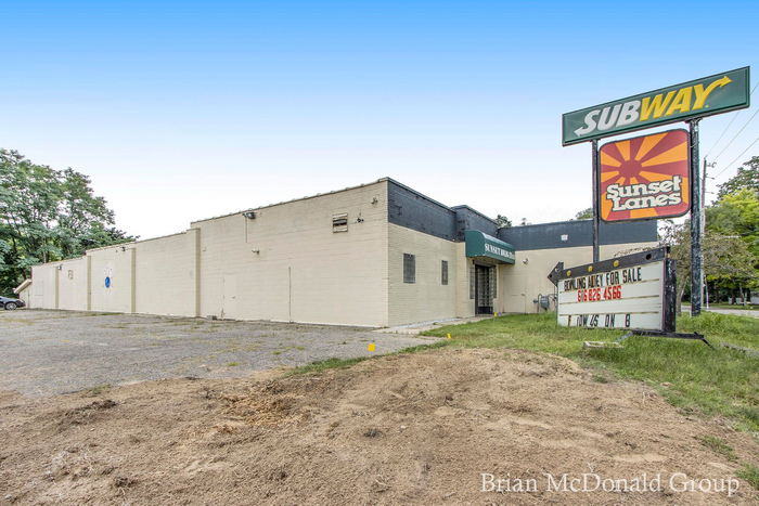Snowdens Sunset Lanes - Brian Mcdonald Group Real Estate Listing Photo (newer photo)